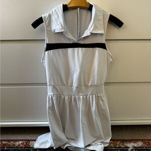 Elegant White Sleeveless Midi Dress